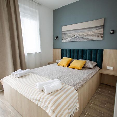 Cozy Studio Apartment In Osijek - Self Check In ภายนอก รูปภาพ