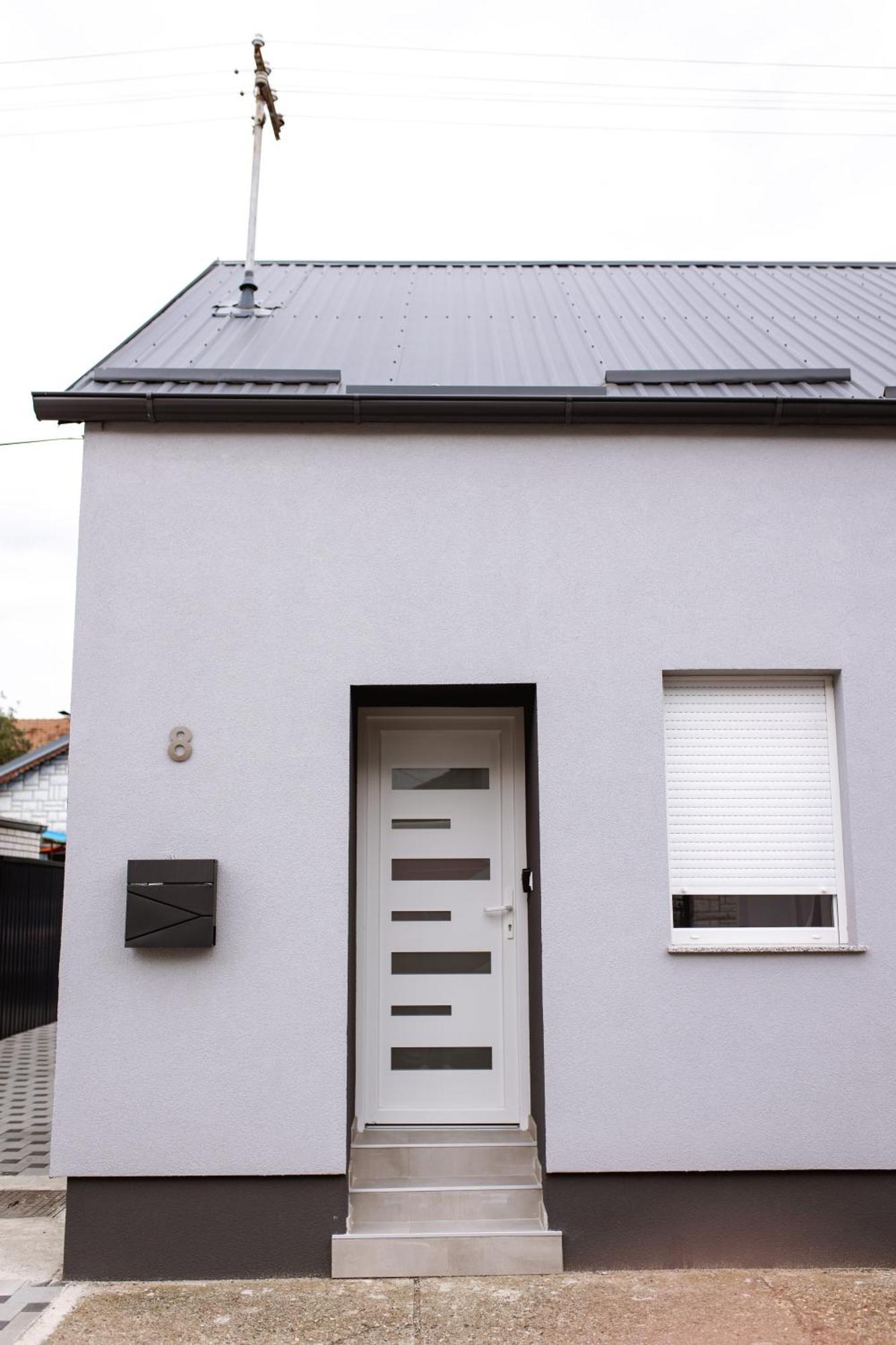 Cozy Studio Apartment In Osijek - Self Check In ภายนอก รูปภาพ