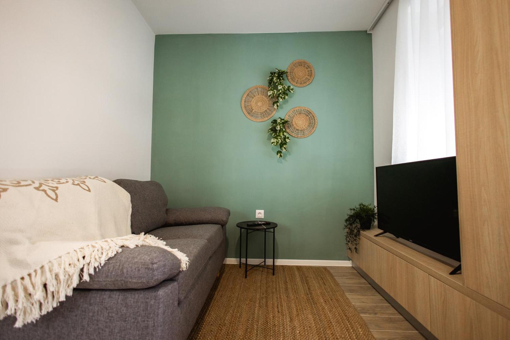 Cozy Studio Apartment In Osijek - Self Check In ภายนอก รูปภาพ