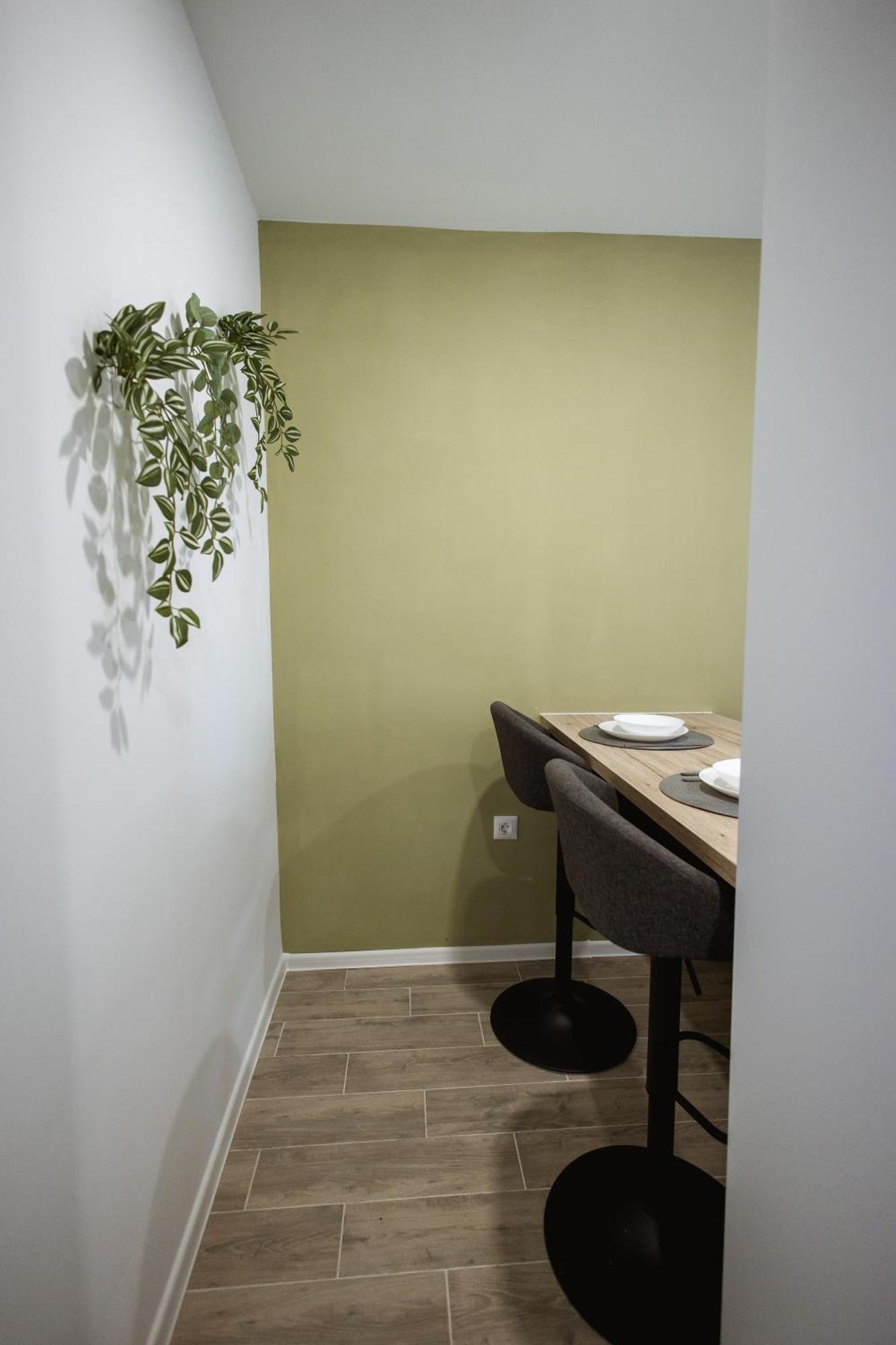 Cozy Studio Apartment In Osijek - Self Check In ภายนอก รูปภาพ